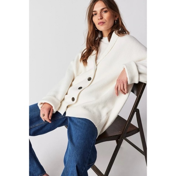 Free People Chamomile Oversized Grandpa Cardigan Ivory V-neck Button Front NWT - Picture 2 of 14